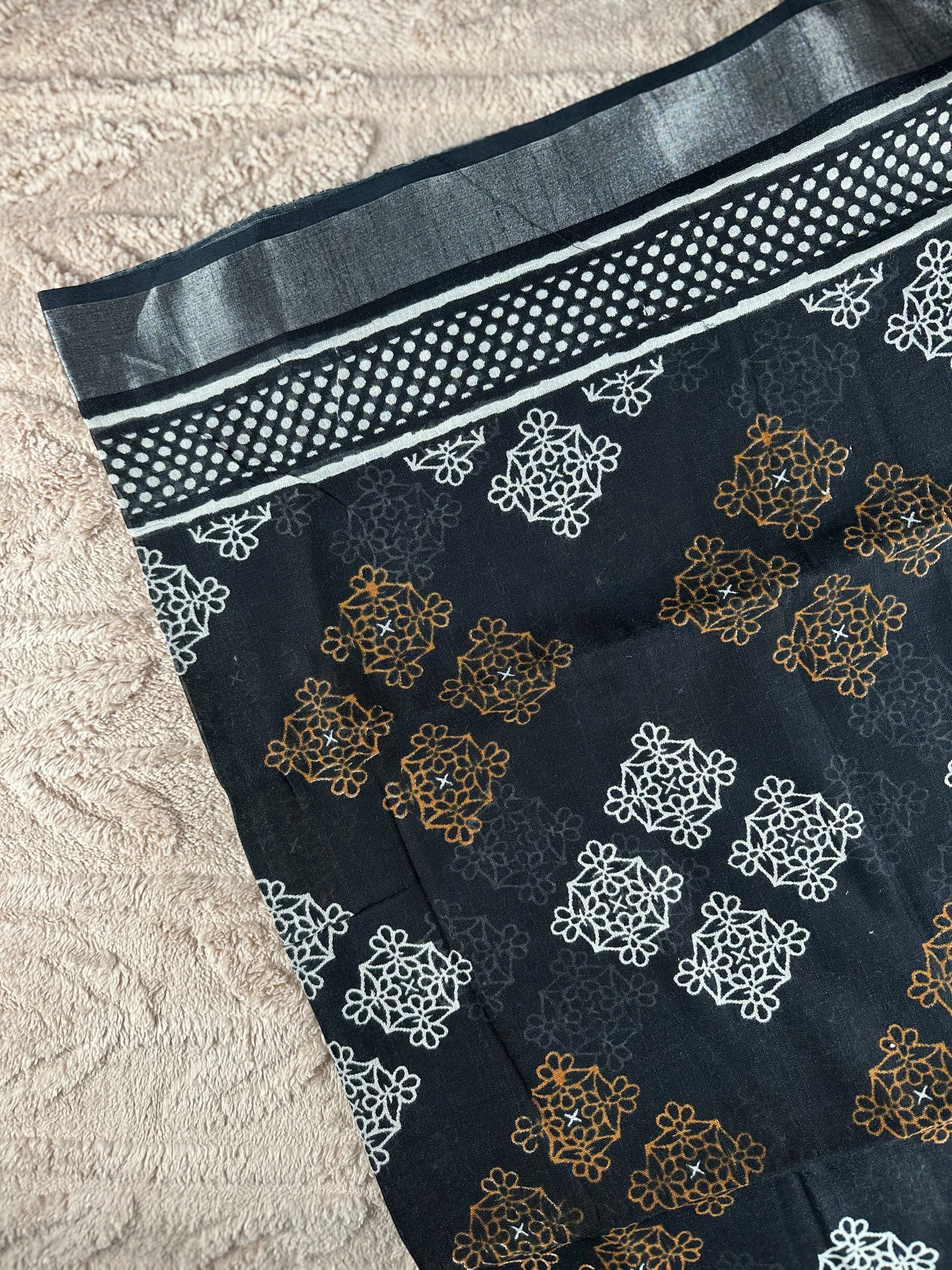 Cotton saree with beautiful design(SAR-559)