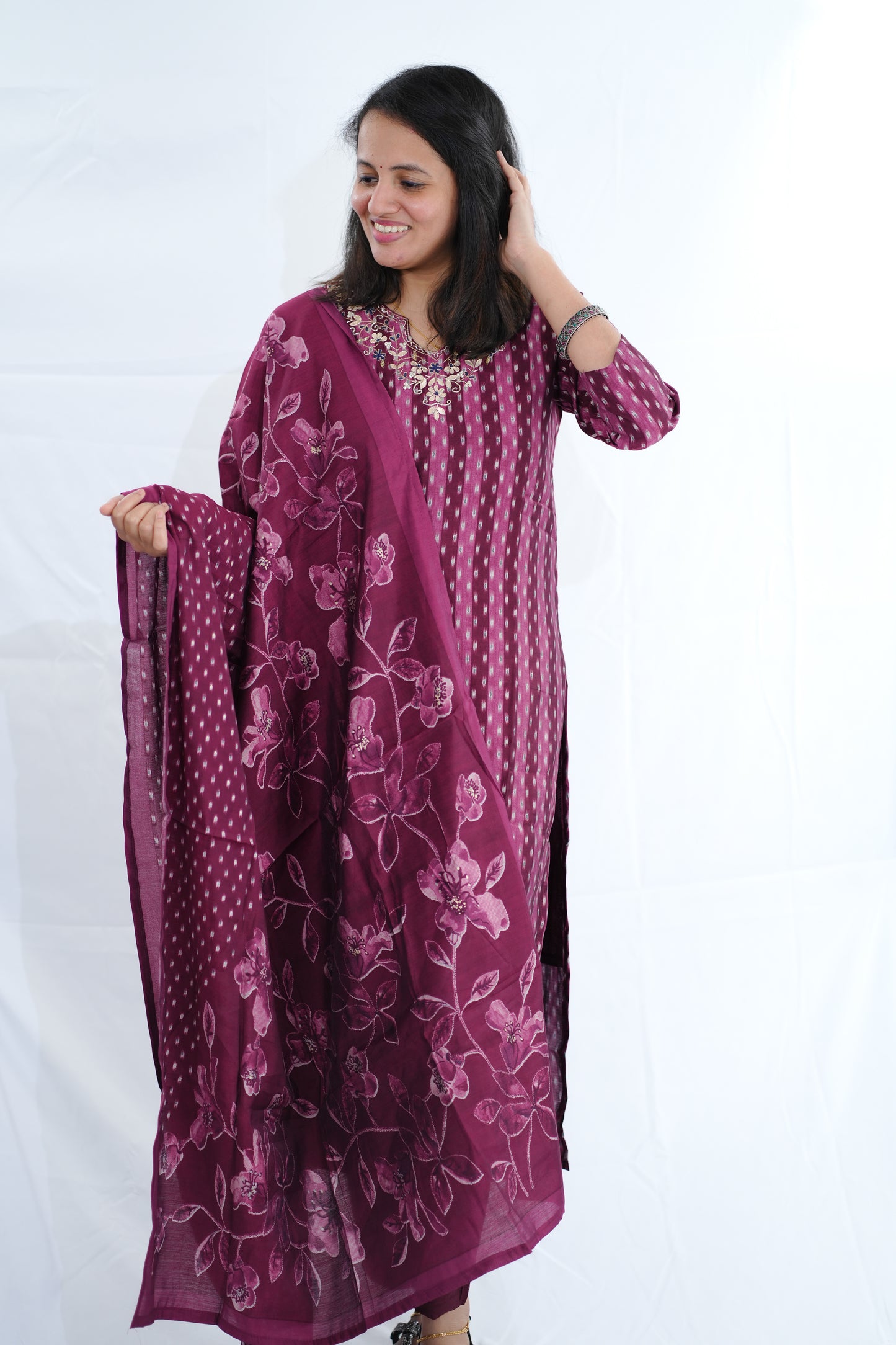 Muslin kurti set with pittan work - (Ksh-676)
