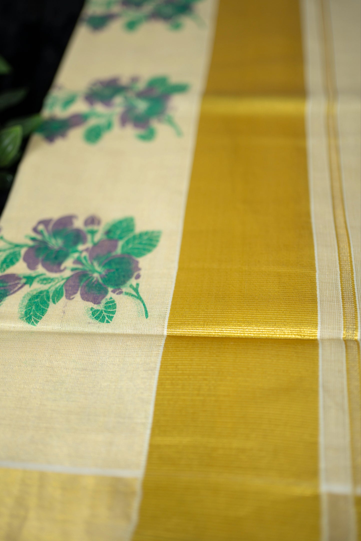 Kasavu saree with floral print(SAR-205)