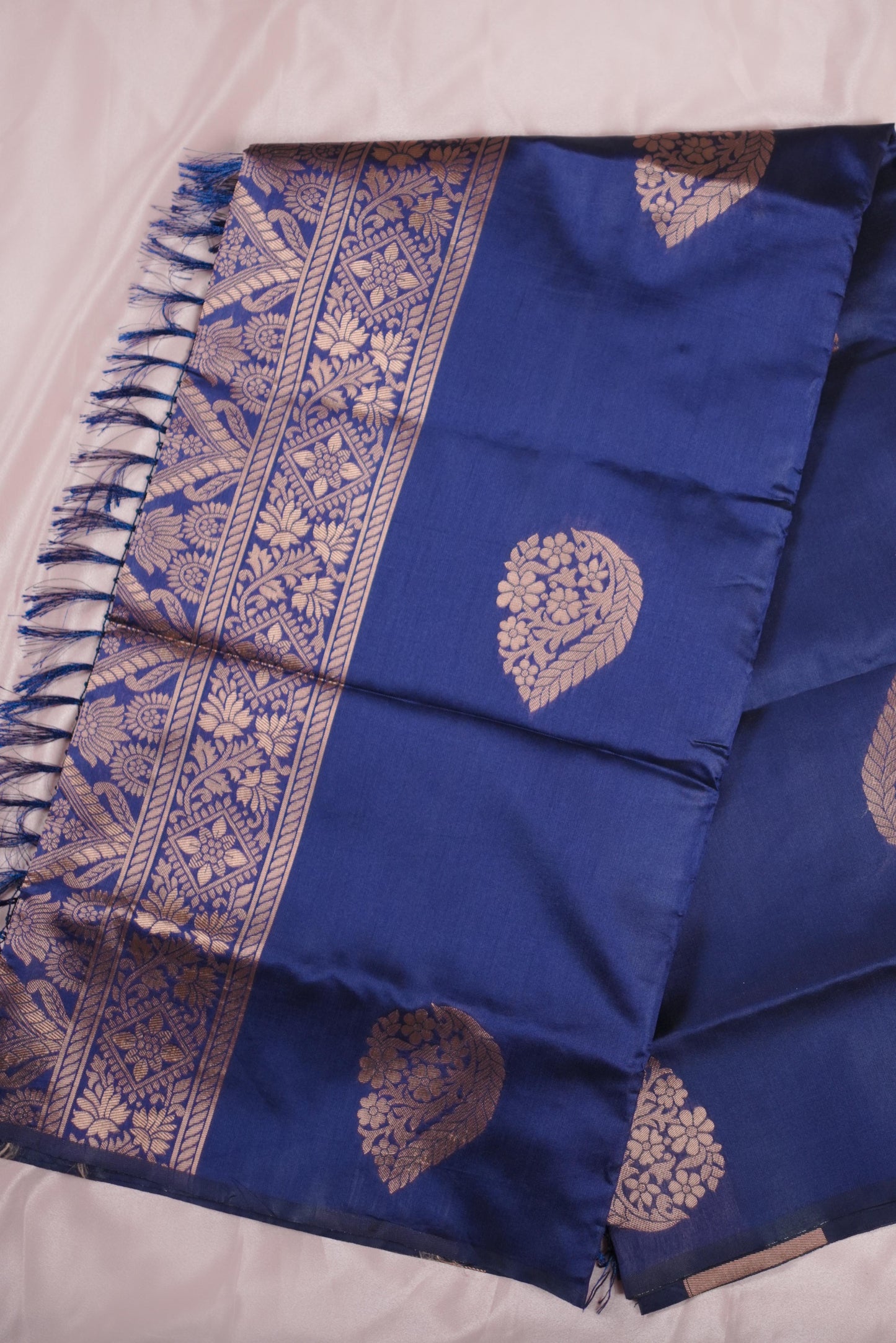 Semi Silk Saree- Soft Drape with decorative tassels (SAR-1118)