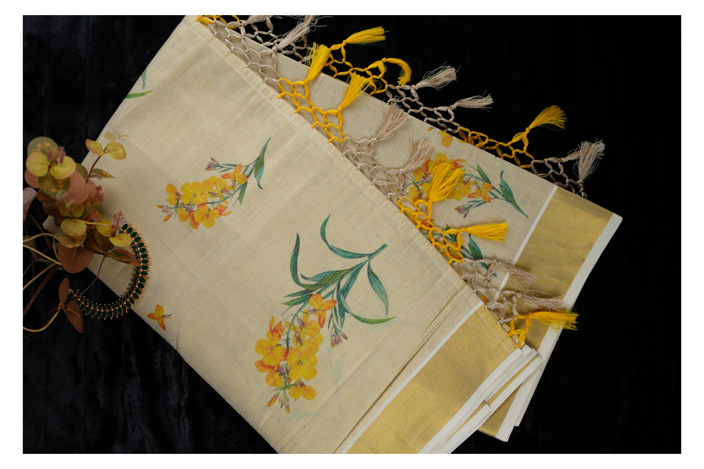 Tissue Kasavu Saree in floral print( SAR156)