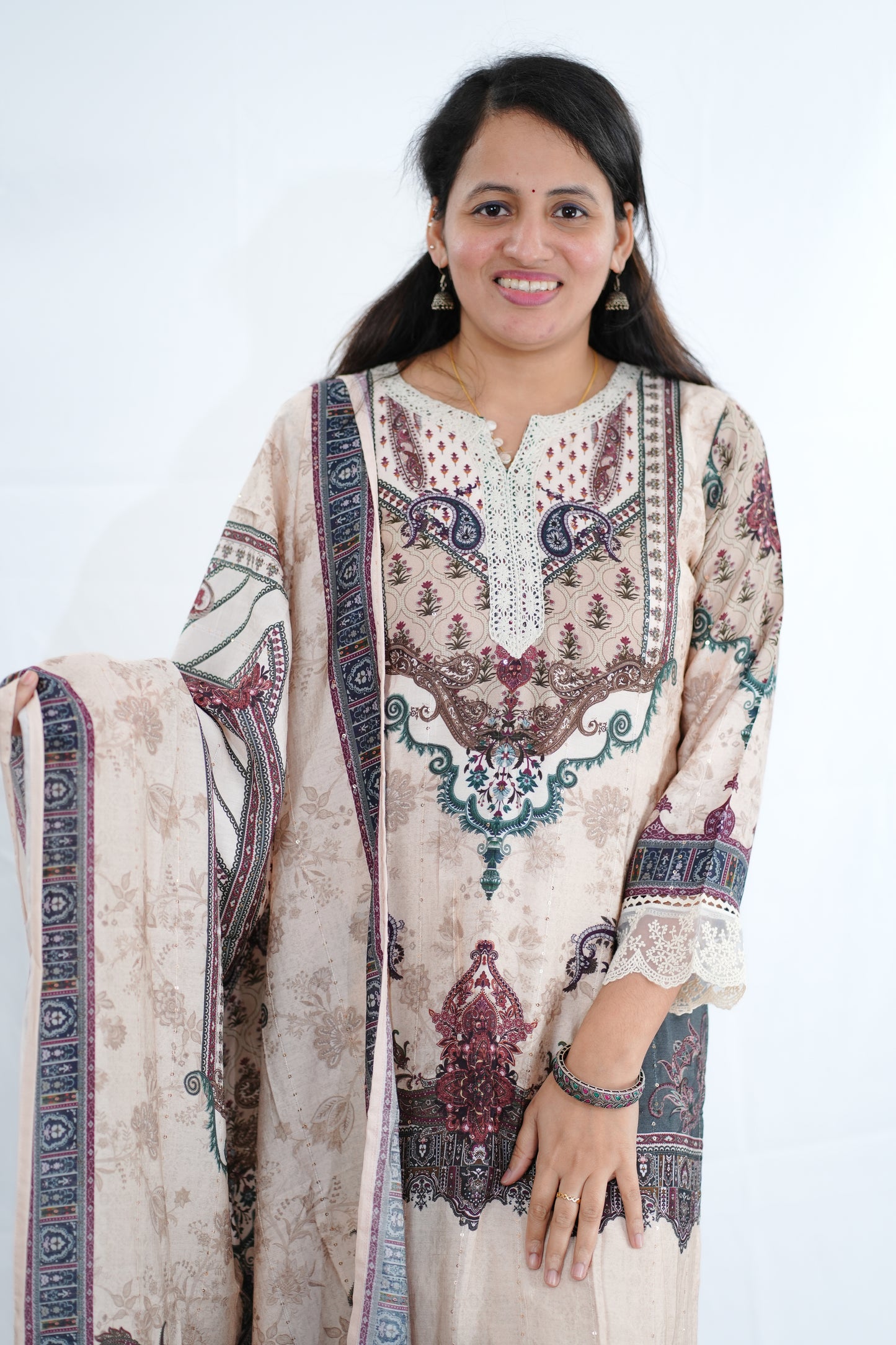 Pakistani style kurti set with lace detailing - (Ksh672)