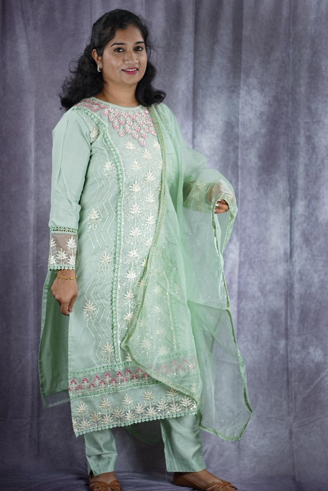 Premium kurti set with designer work(KER-2018)