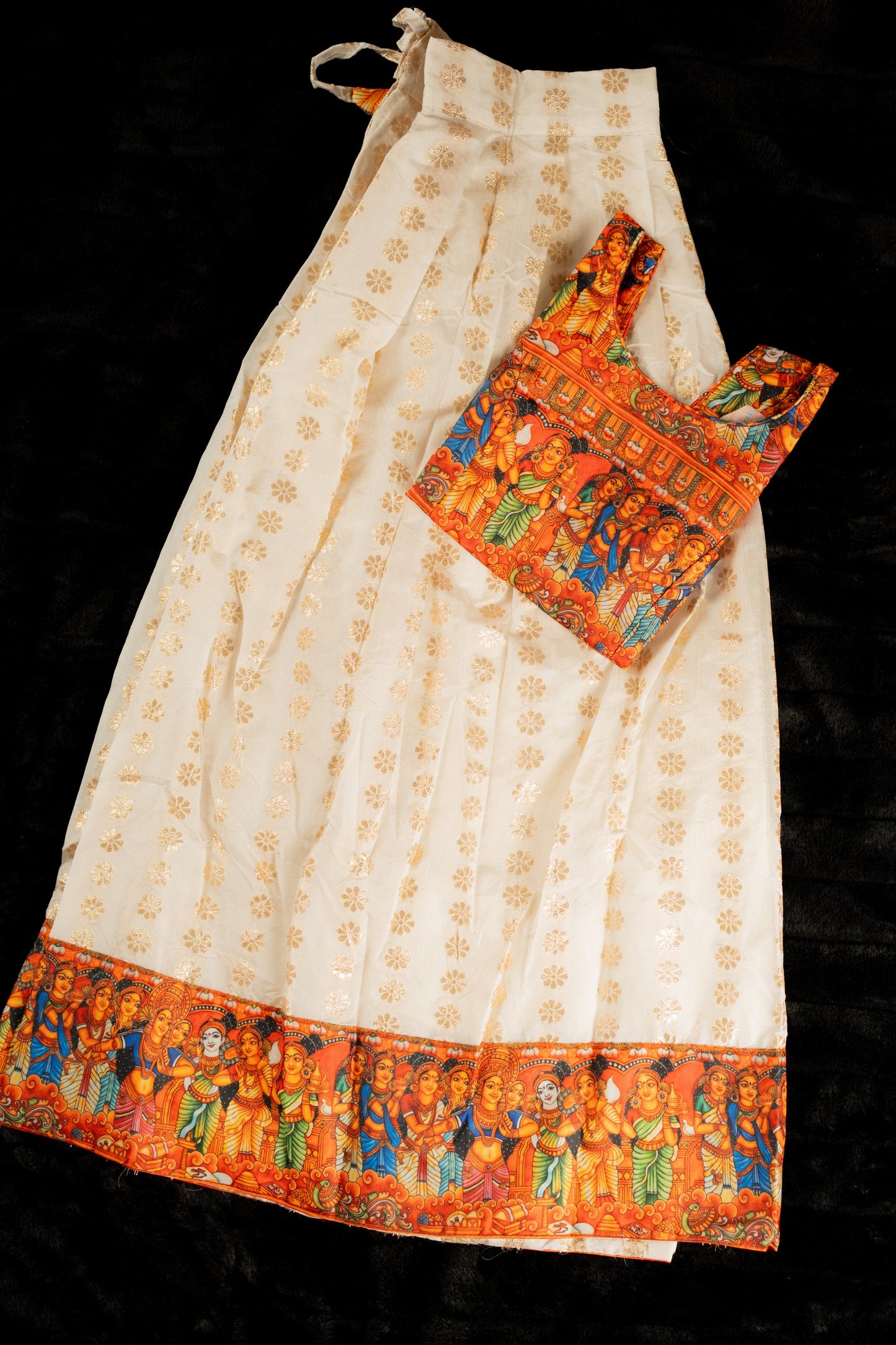 Kids Onam Dress – Traditional Kerala Skirt & Blouse with Mural Print(KCW126)
