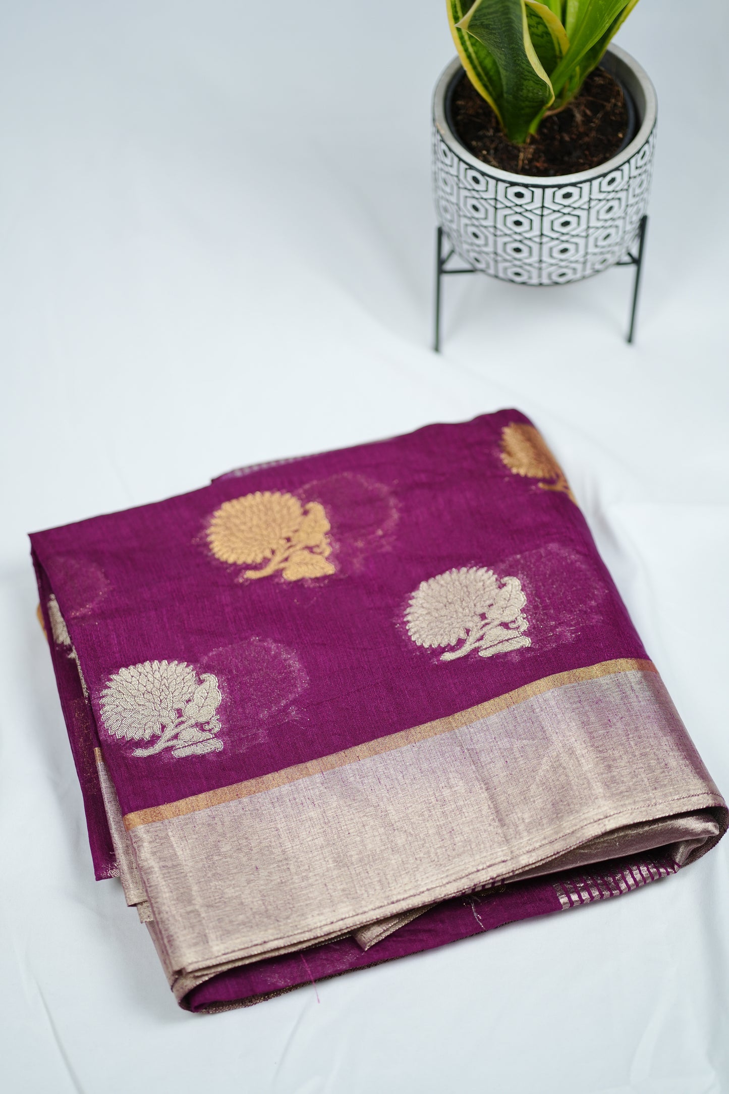 Elegant tissue silk saree -(SAR111)