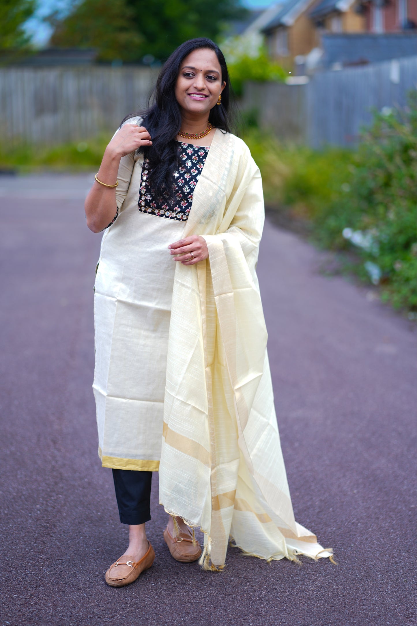 Tissue Kasavu Churidhar (KER-1047)