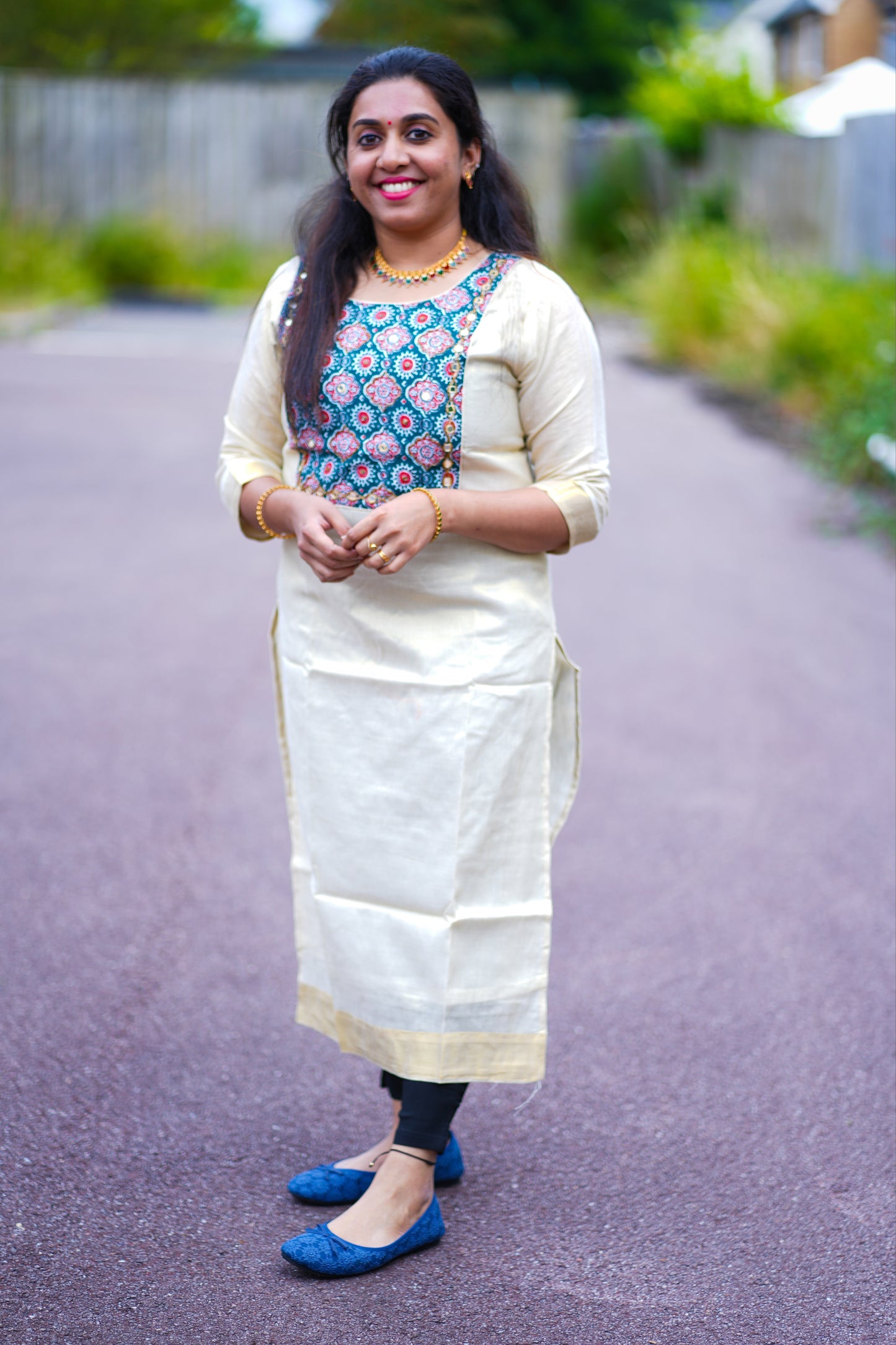 Tissue Kasavu Churidhar(KER-1046)