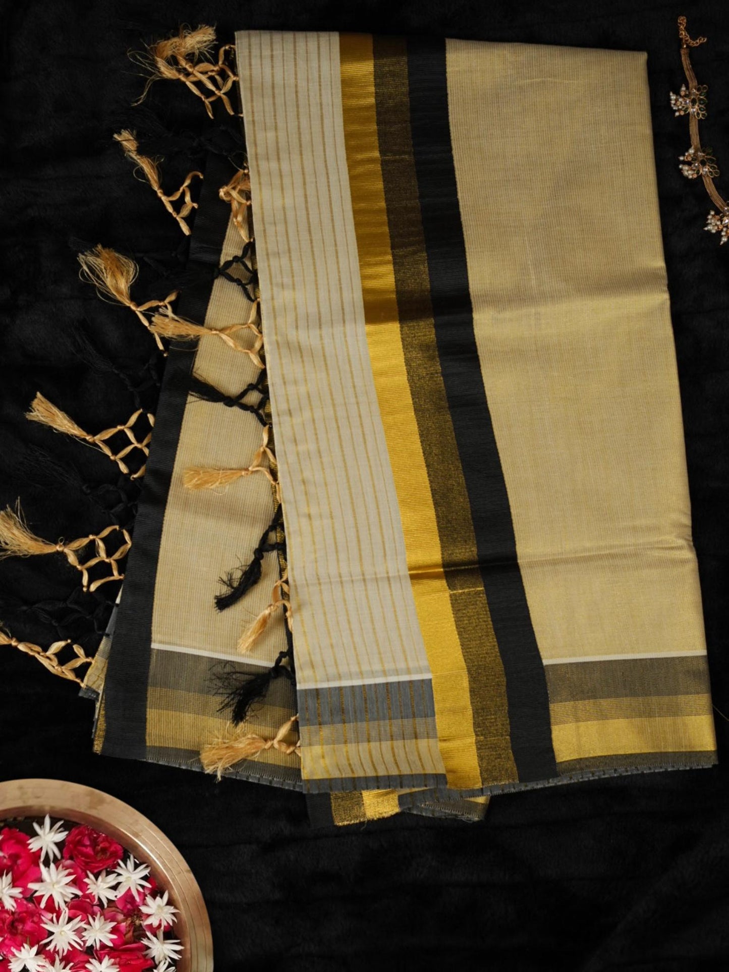 Tissue Kasavu Saree with stripes and tassels(SAR-238)