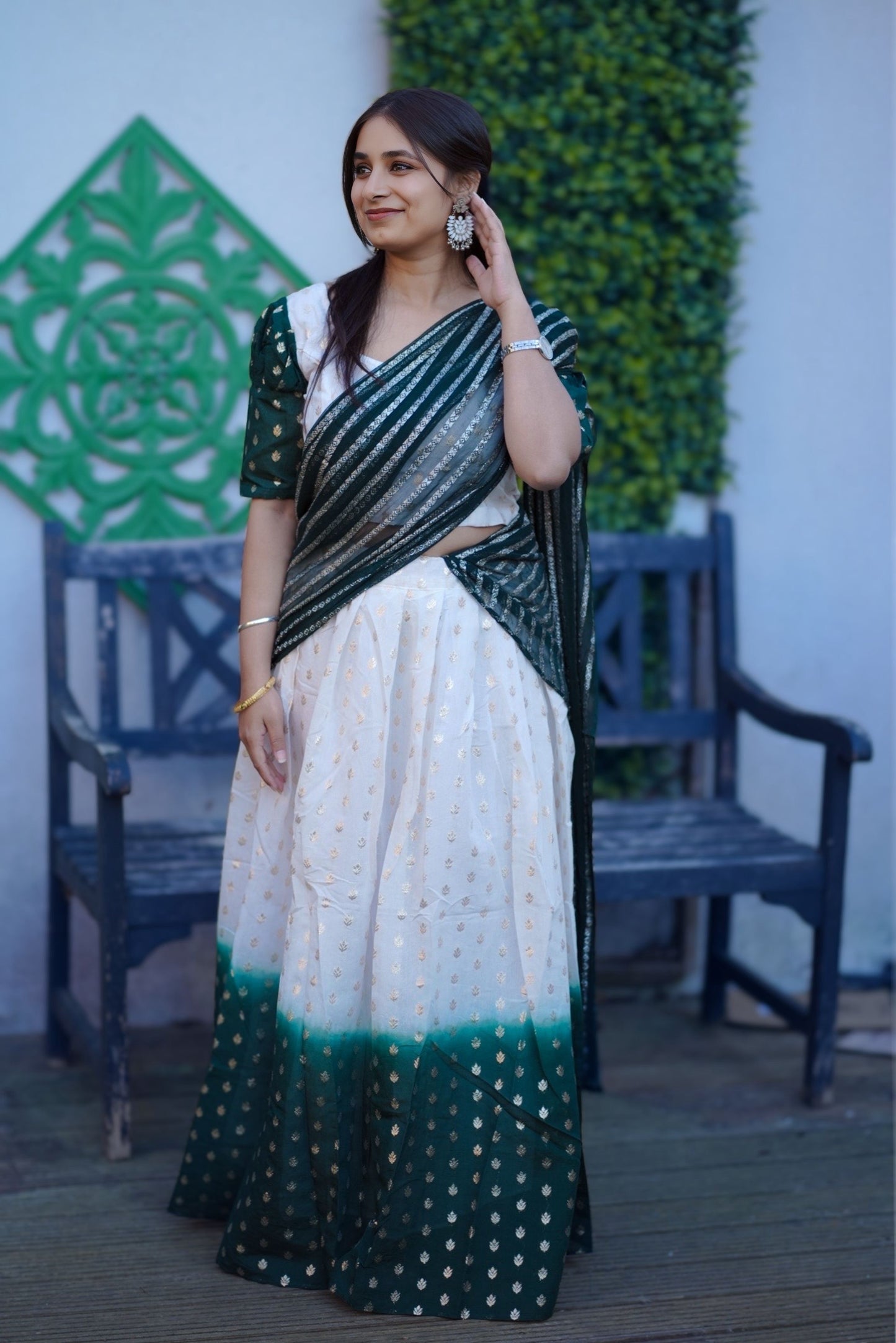 Dhavani set in shade of white and green (KER-1150)