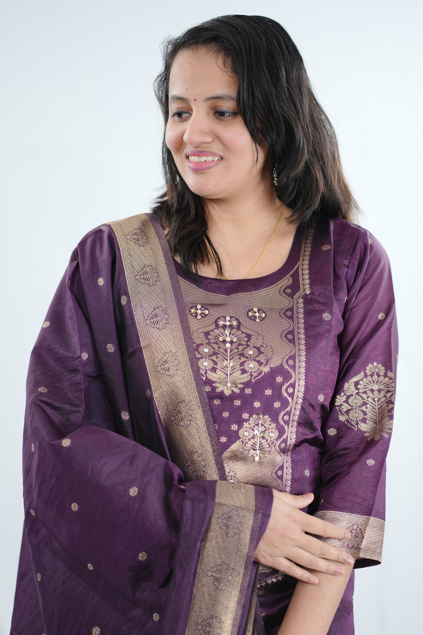 Beautiful kurti set in Jacquard fabric with banarasi dupatta - (Kur582)