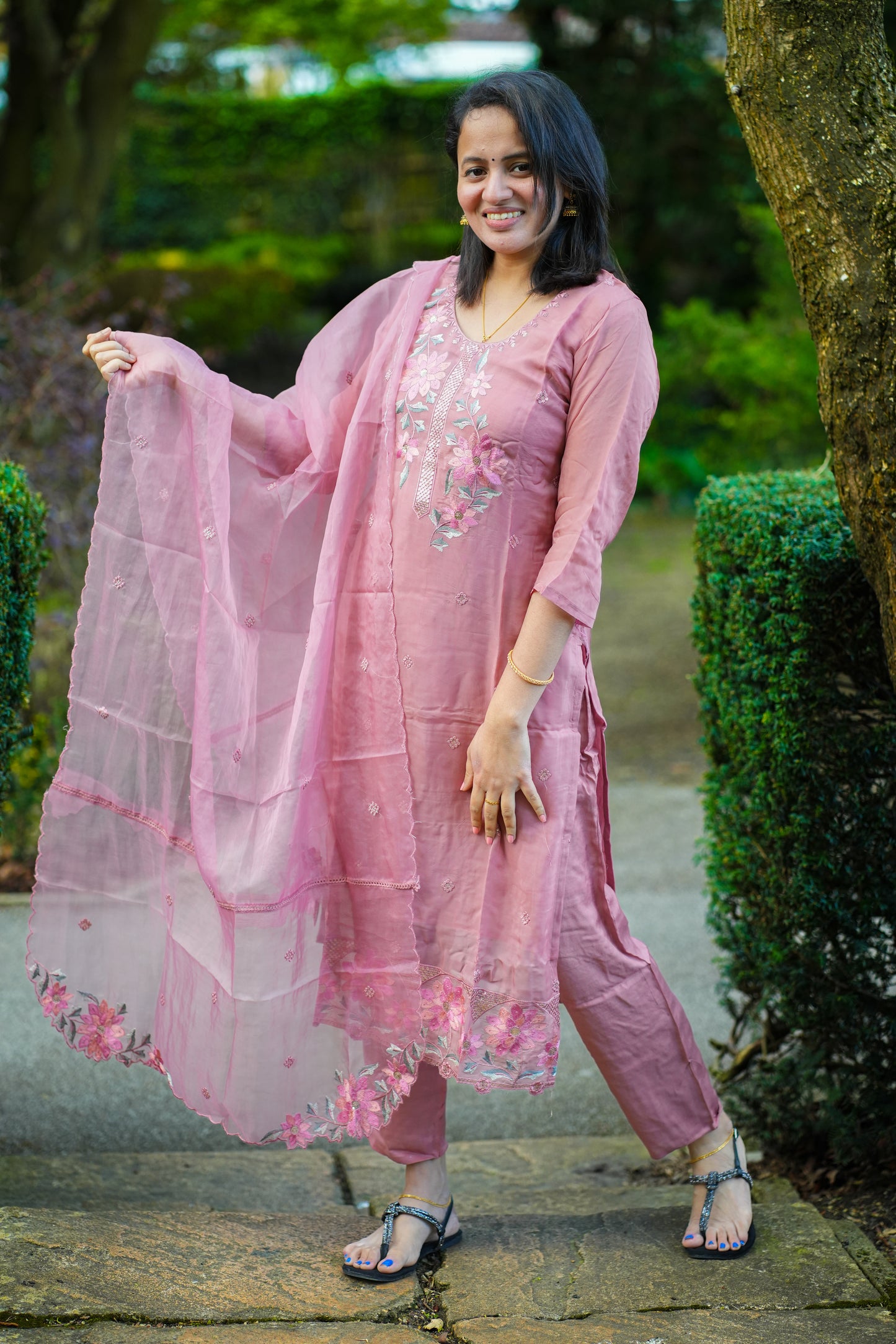 Soft cotton fabric kurti with detailed embroidery (KSH809)