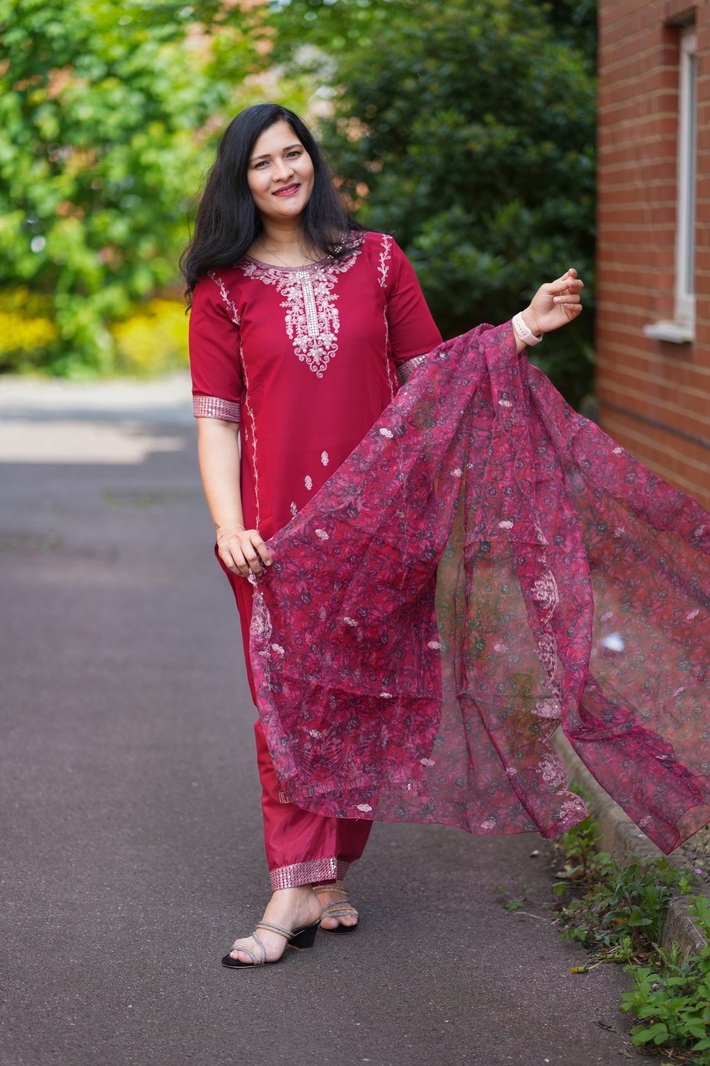 Georgette Kurti set in neckline embroidery (KER865)