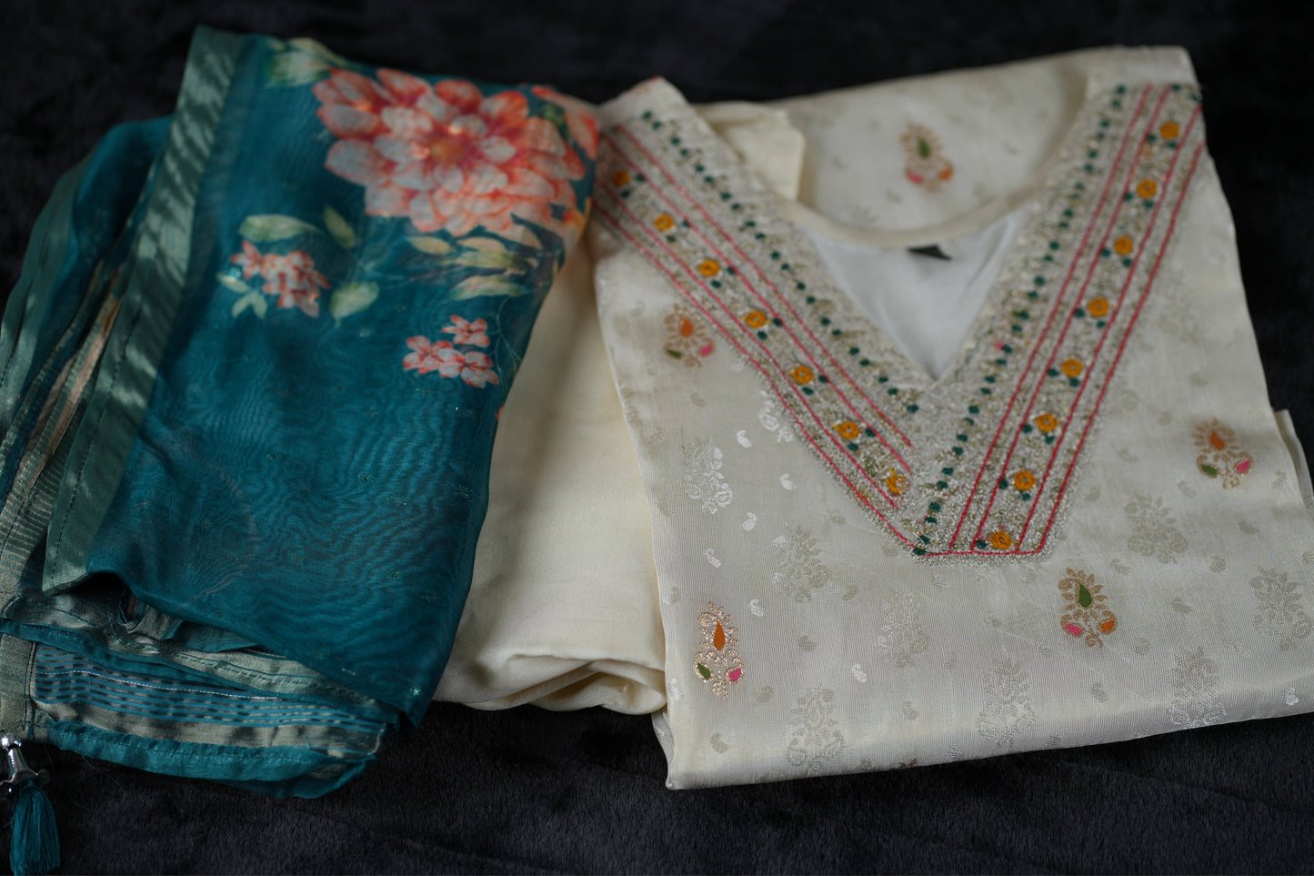 Kurti set with floral dupatta (KSH855)