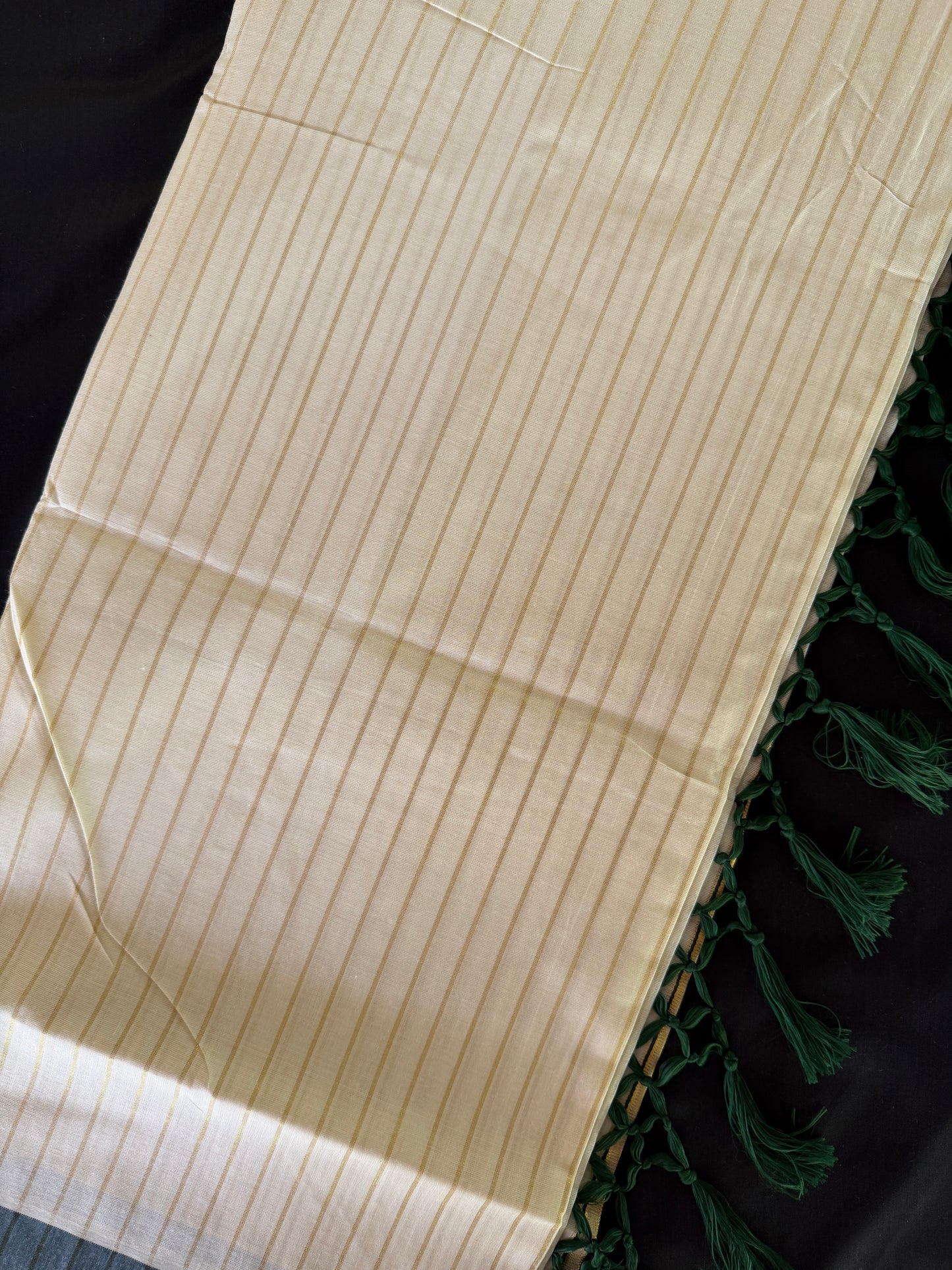 Premium Tissue Kasavu Saree with green and gold border(SAR-1163)