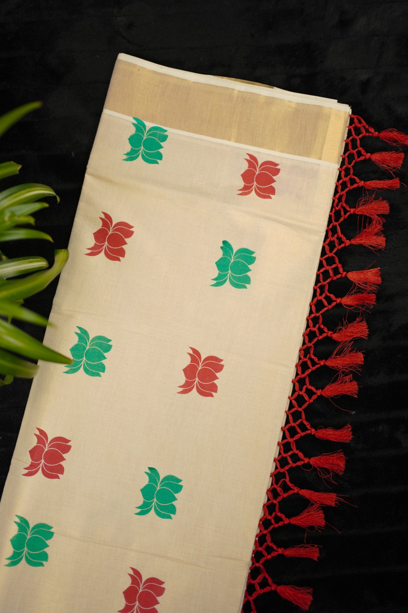 Tissue set saree with Floral Print and tassels (SAR-1145)