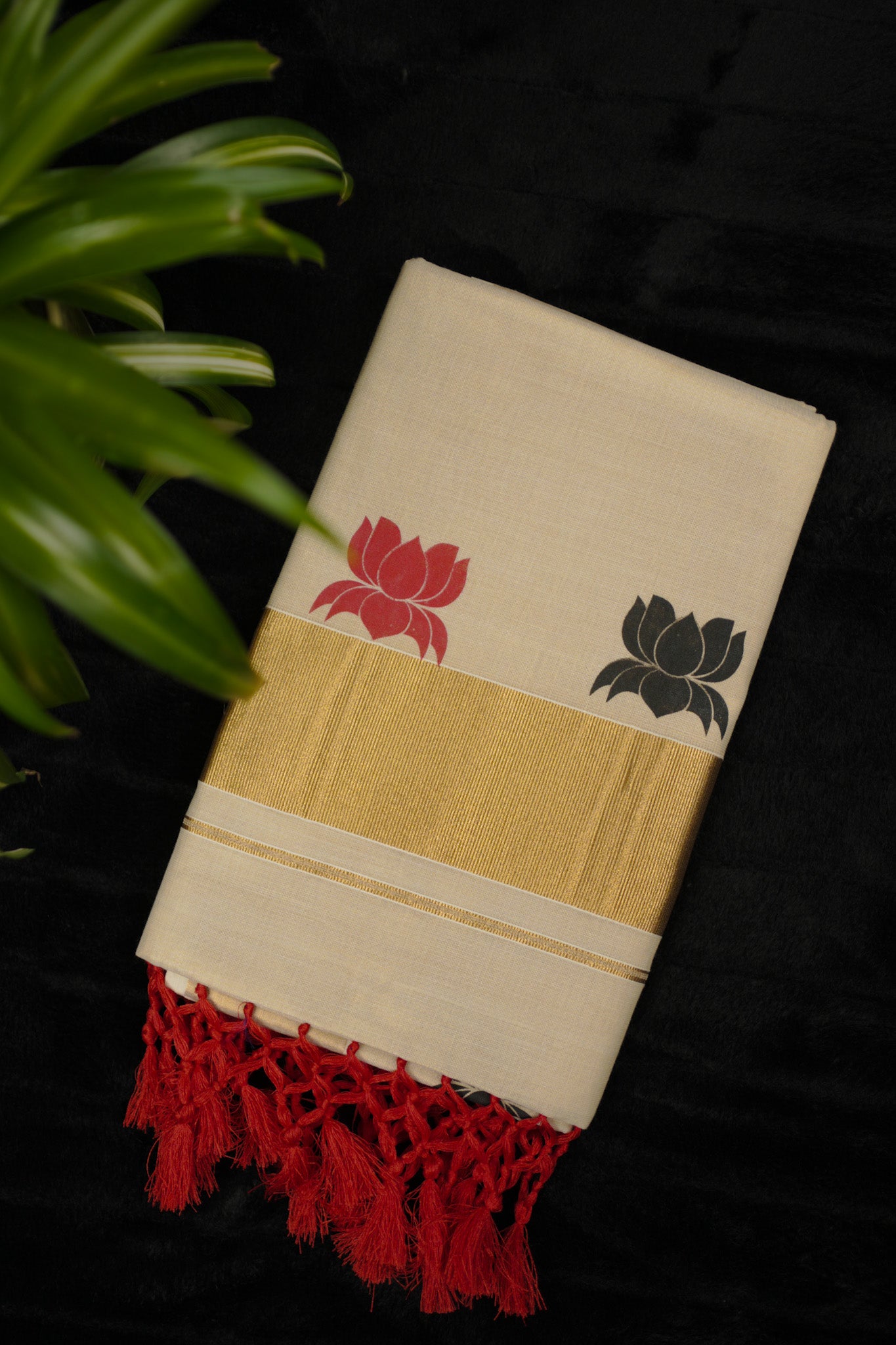 Tissue Kasavu Set Saree with floral print and tassels (SAR-1149)