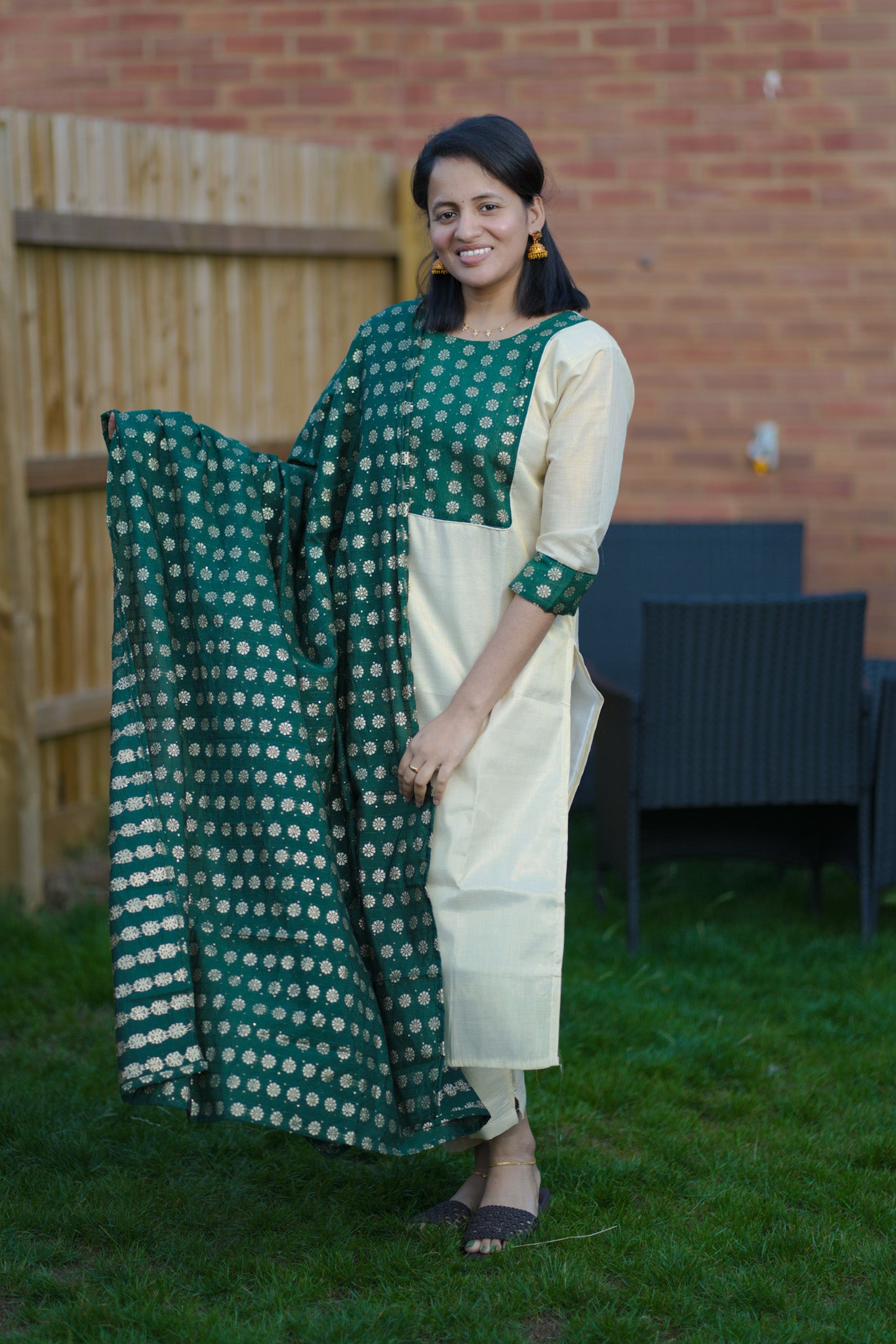 Elegant Kerala Kasavu Salwar Suit with Green Dupatta – Traditional Festive Wear(KER-1161)