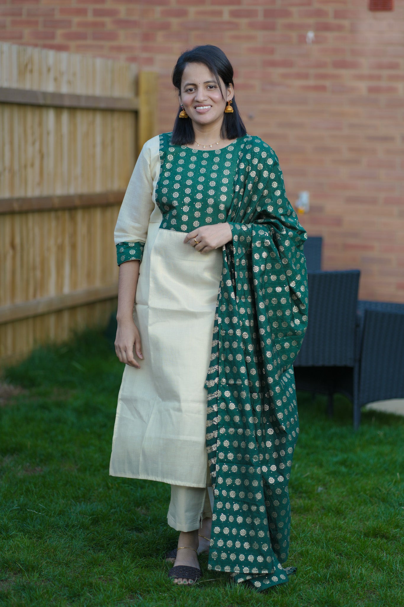 Elegant Kerala Kasavu Salwar Suit with Green Dupatta – Traditional Festive Wear(KER-1161)