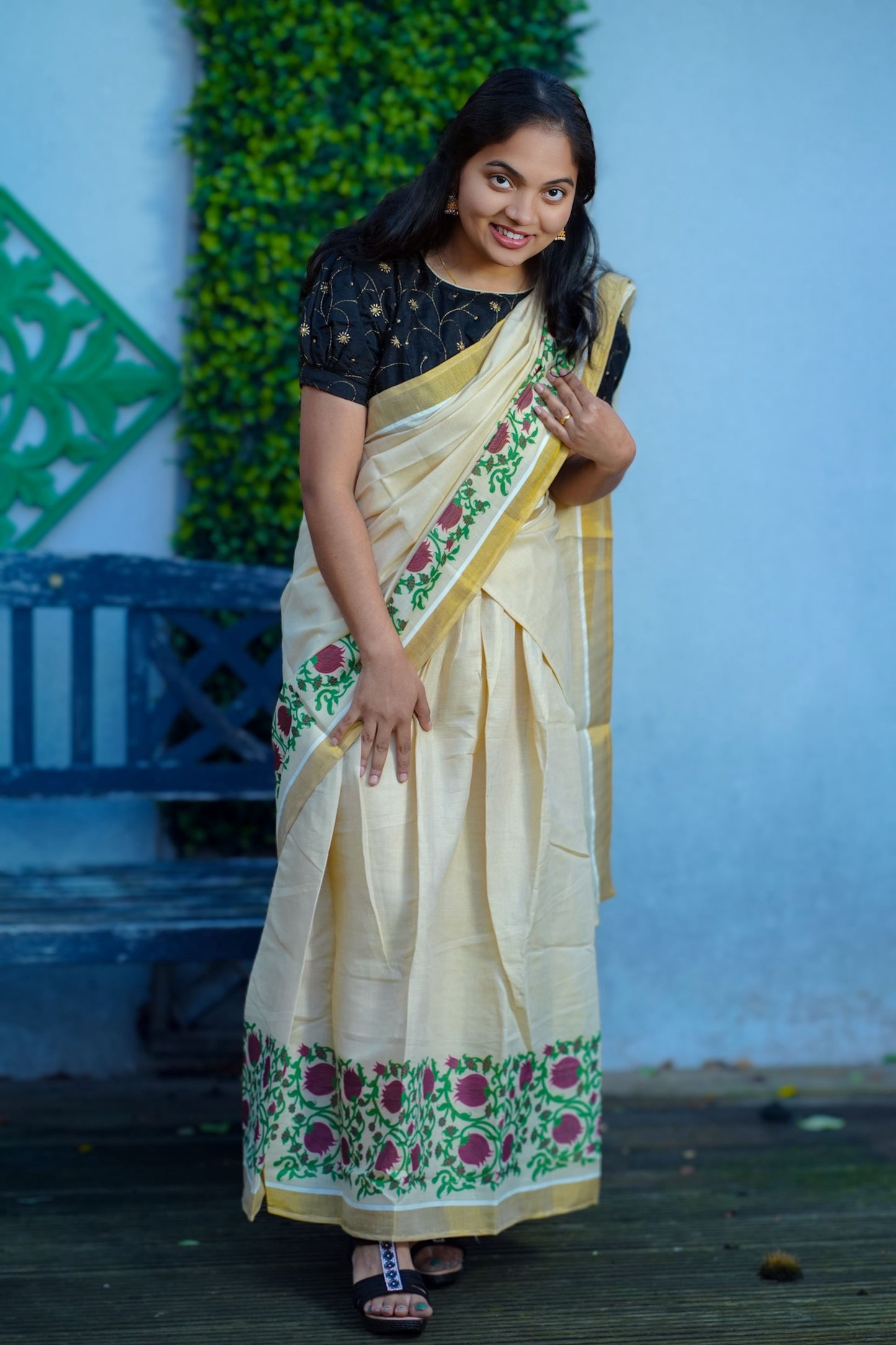 Kerala Kasavu Dhavani with Ready-Made Blouse – Cream & green Floral Border(KER-1166)