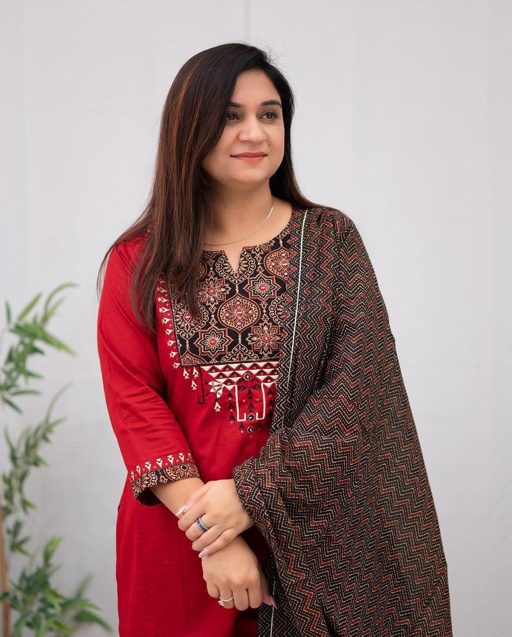 Kurti set in Rayon fabric(JN-1016)