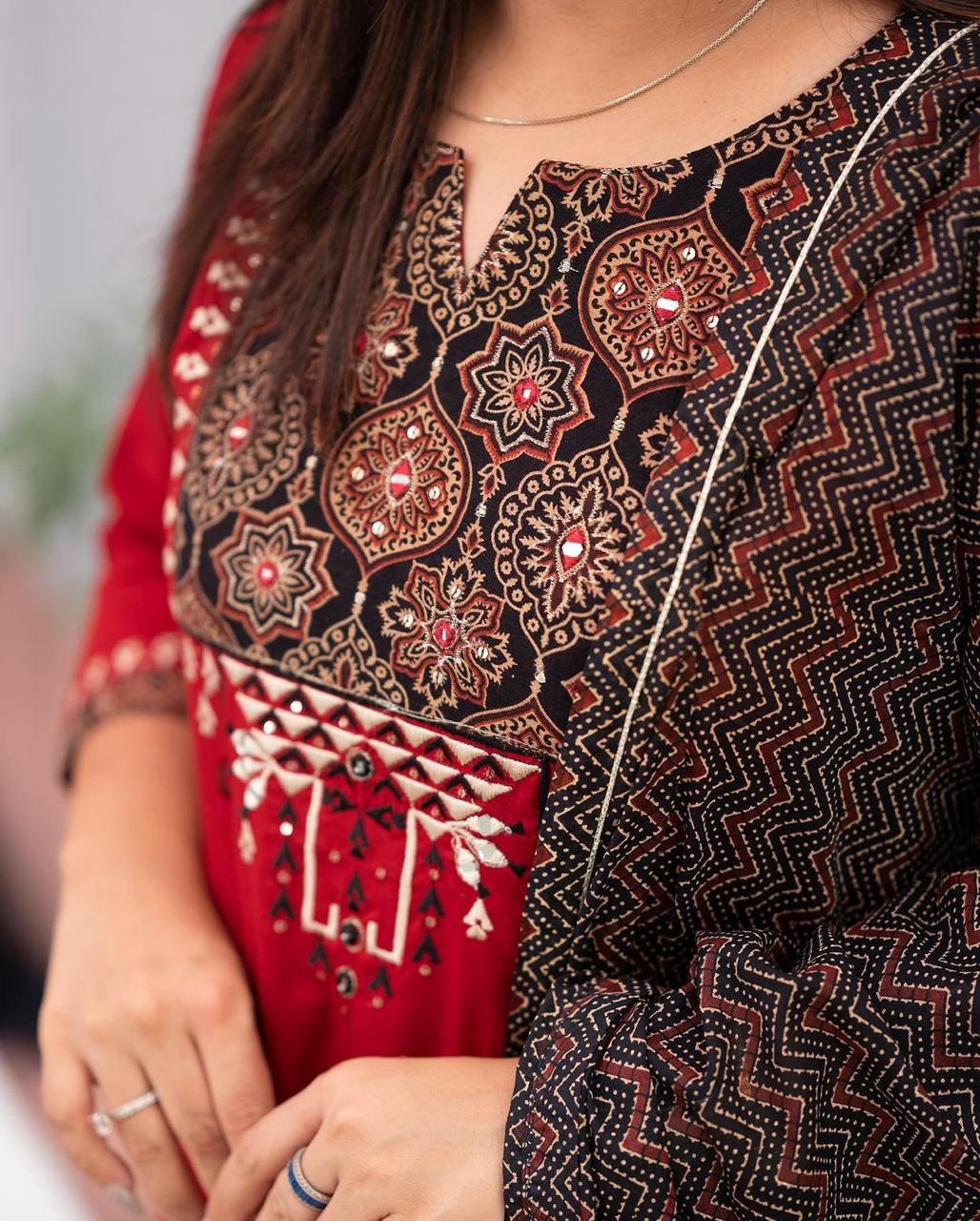 Kurti set in Rayon fabric(JN-1016)