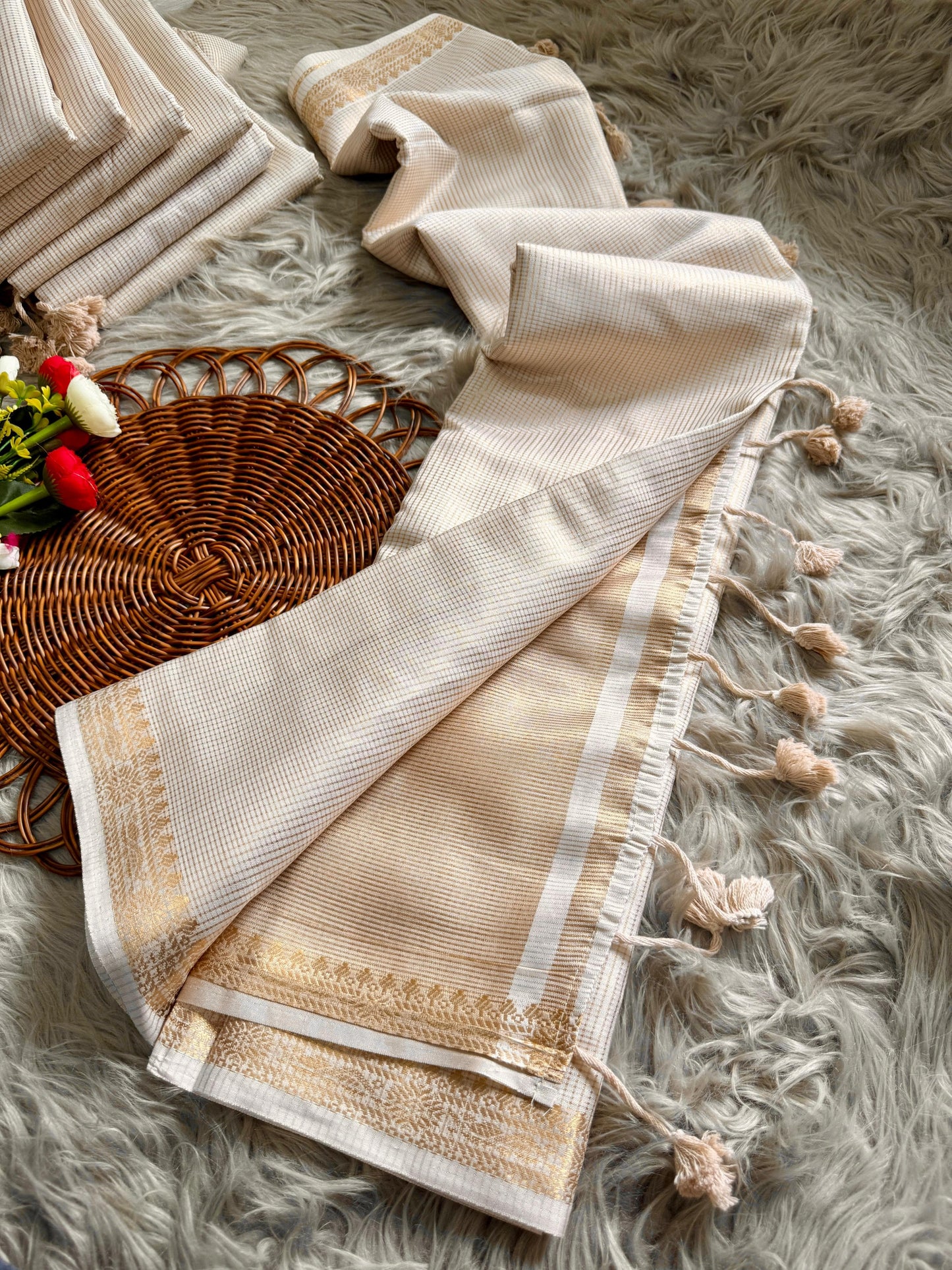 Kasavu saree with Zari border(SAR-253)
