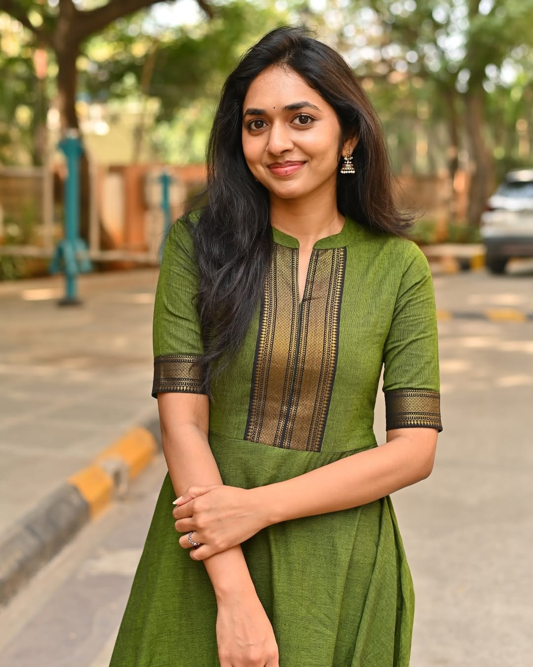 Elegant green suit set in Pure Chanderi fabric (JN-2009)