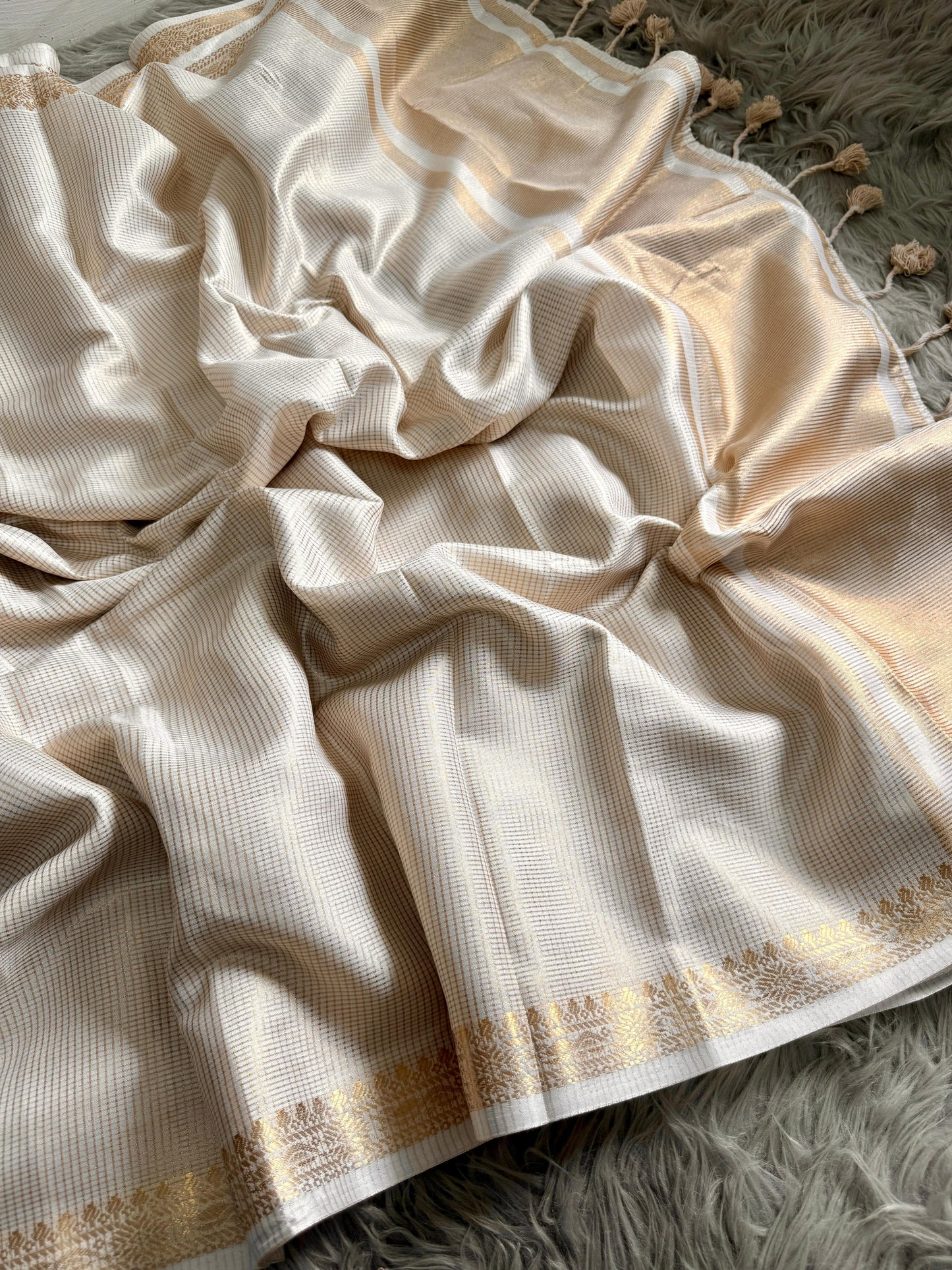 Kasavu saree with Zari border(SAR-253)