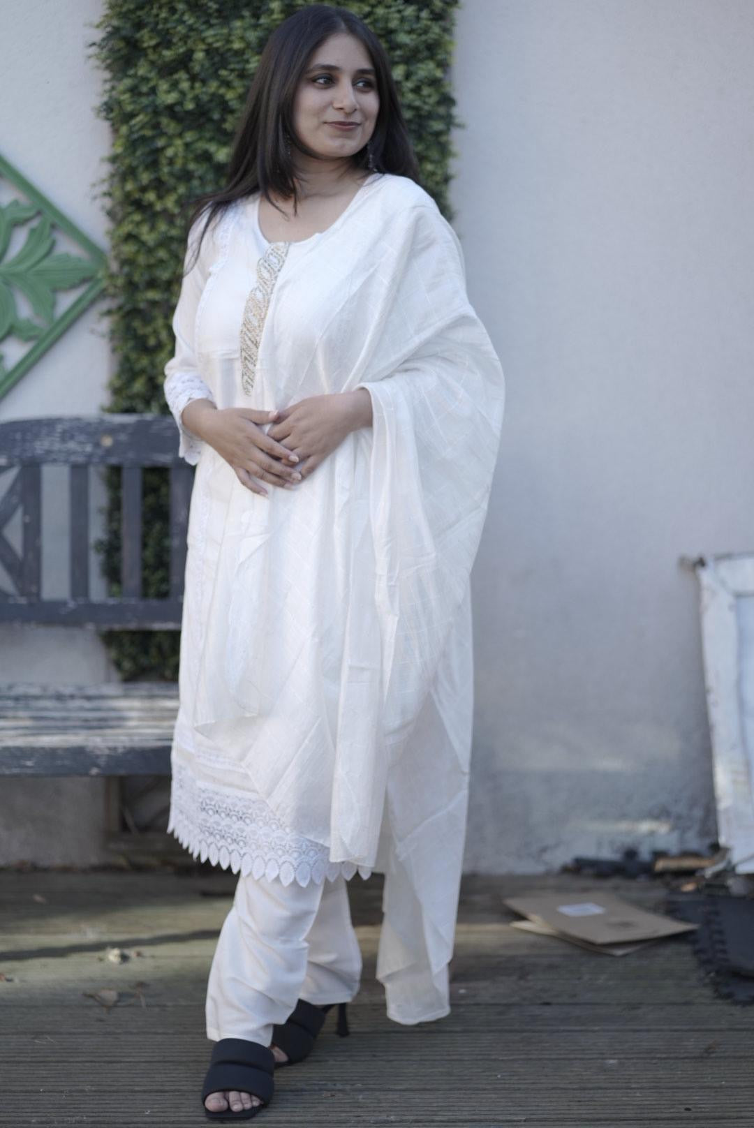White rayon Kurti Set - Elegant & Comfortable Ethnic wear(KER-1114)