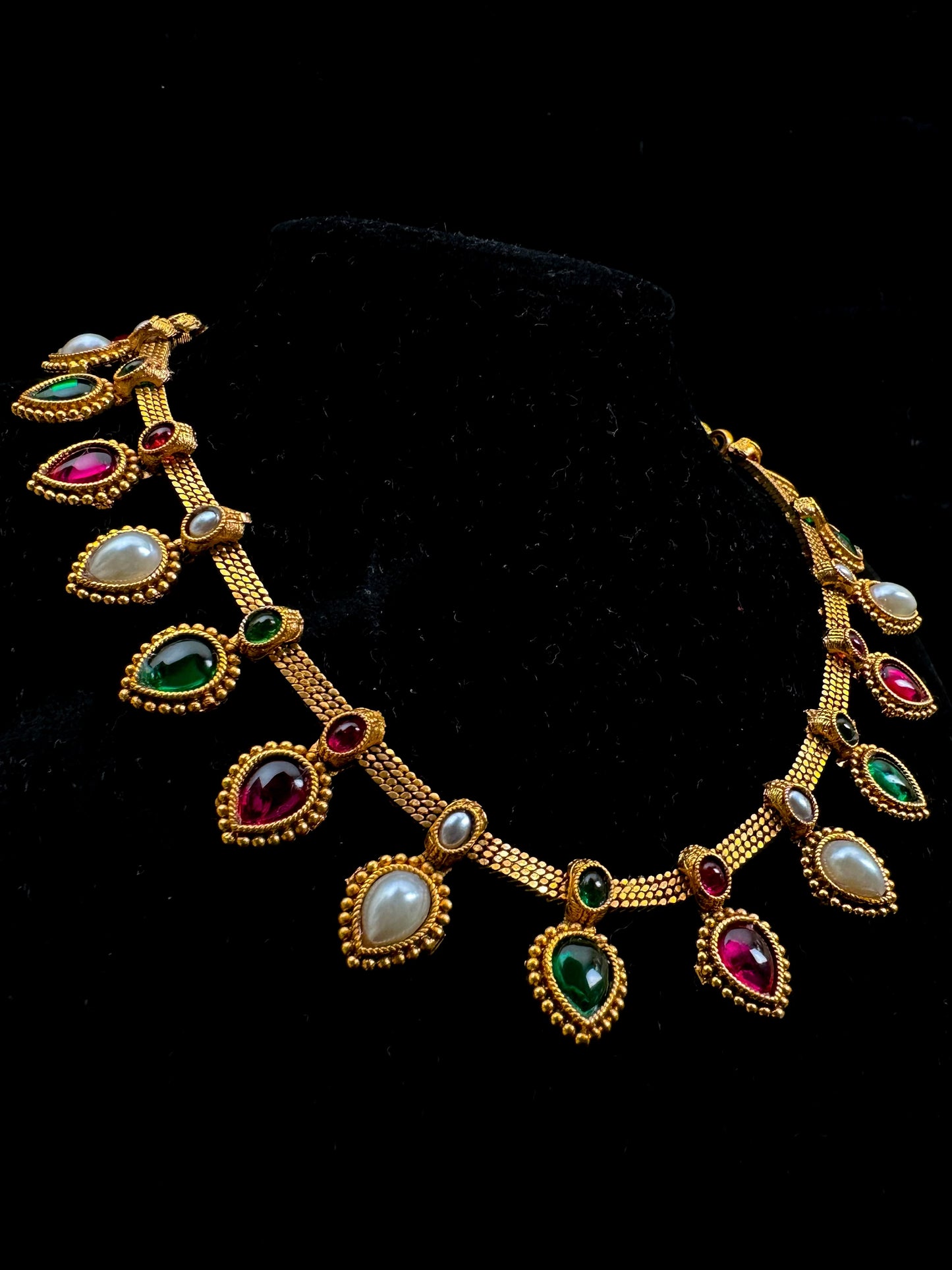 Traditional necklace with earrings(Set-G40)