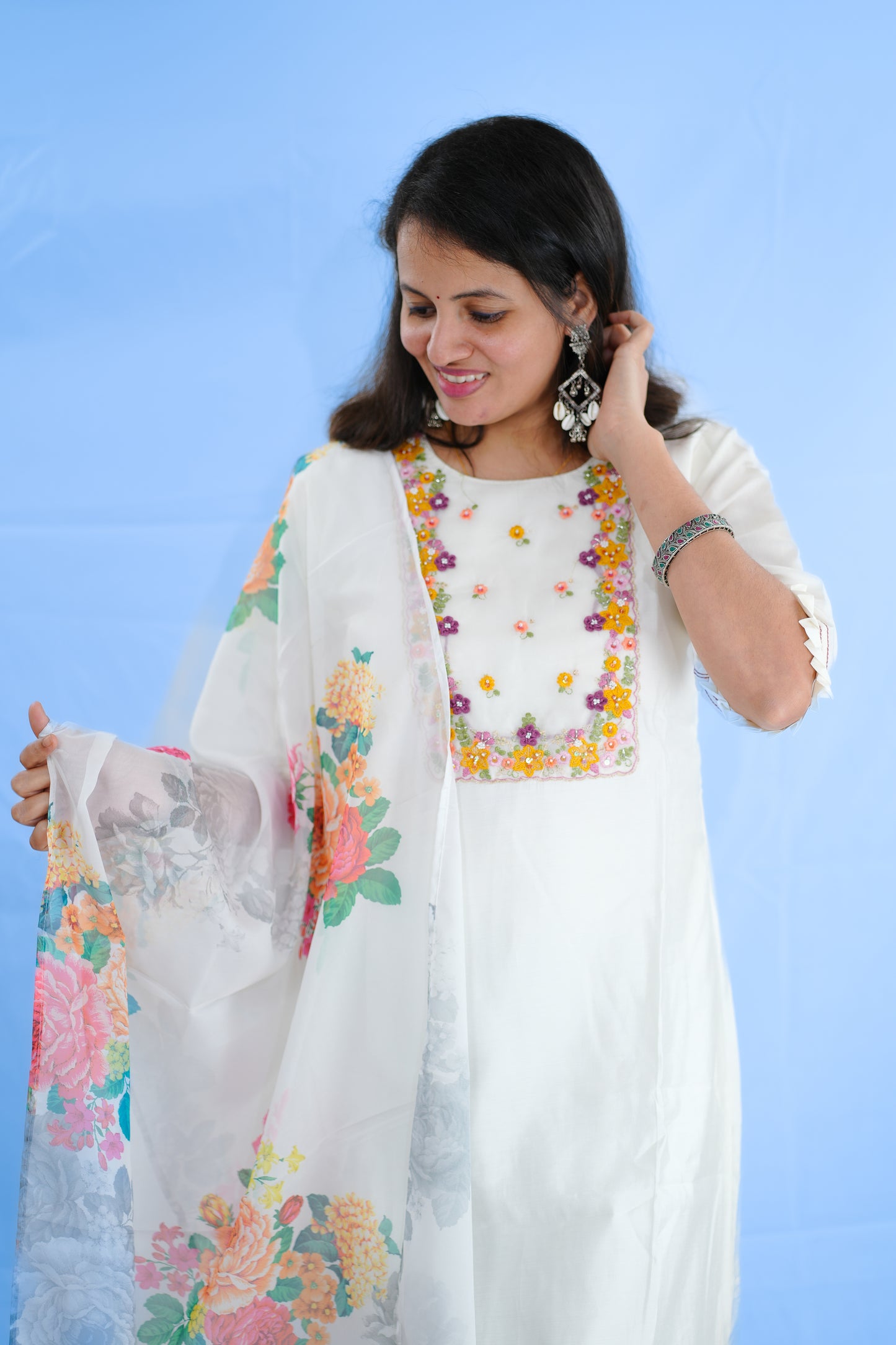 Beautiful white kurti set with floral dupatta-(ksh660)