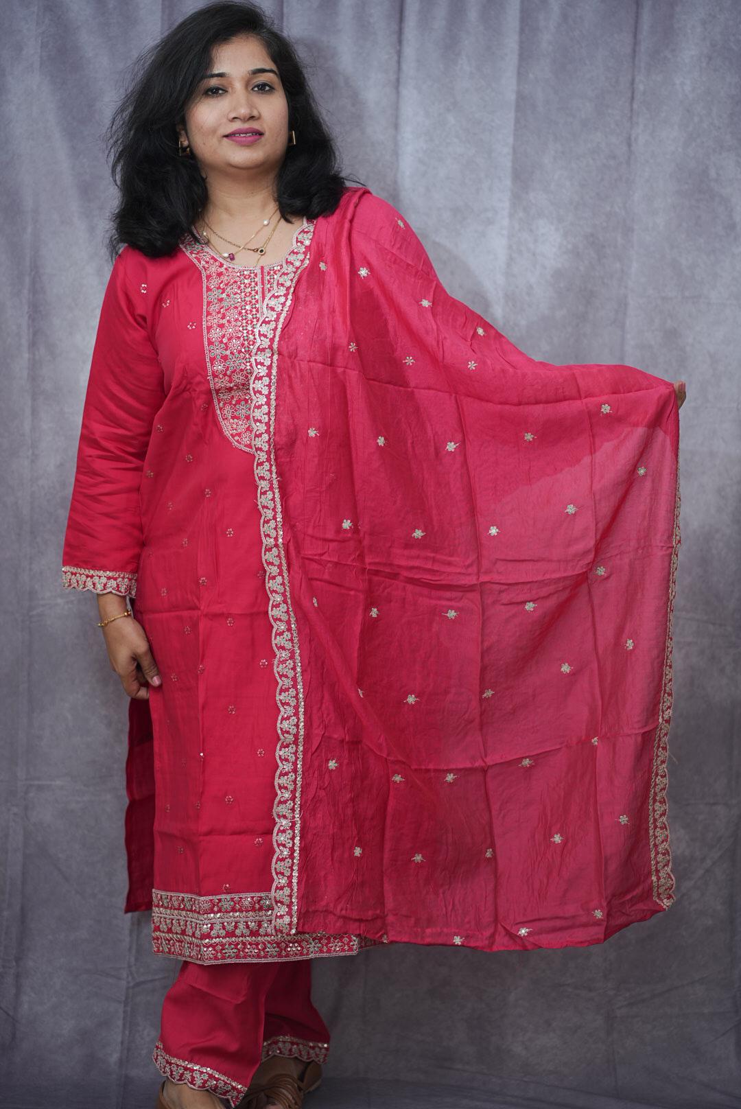 Stunning kurti set in shade of red (KER-2000)