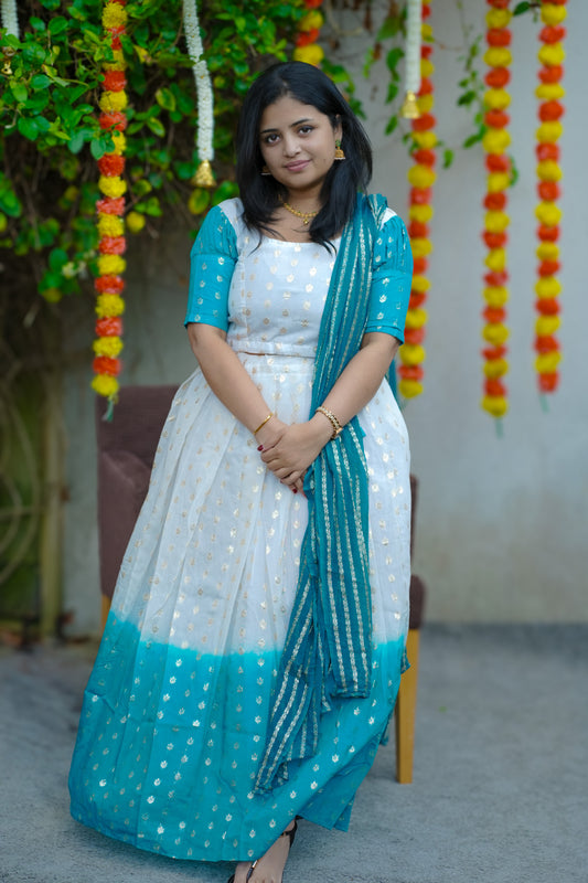 Dhavani set in shade of white and peacock blue (KER-1154)