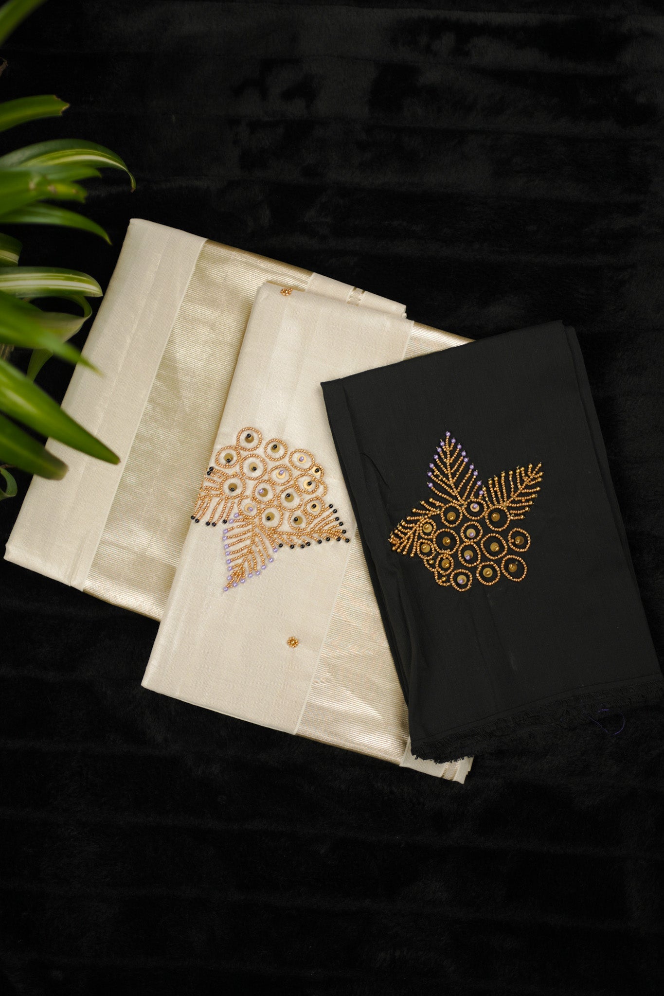 Elegant Kerala Kasavu Set Mundu with Hand Embroidery (SM-255)