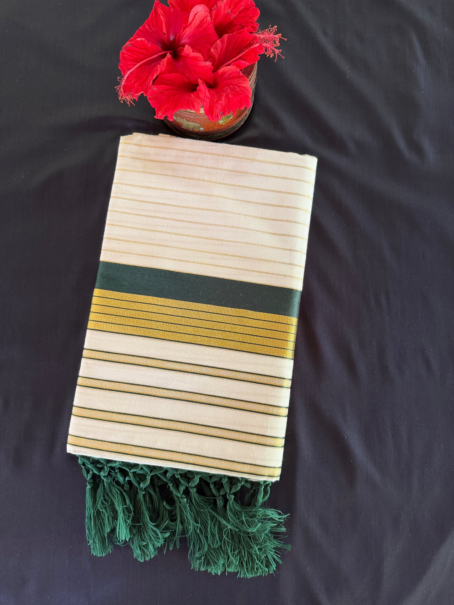 Premium Tissue Kasavu Saree with green and gold border(SAR-1163)