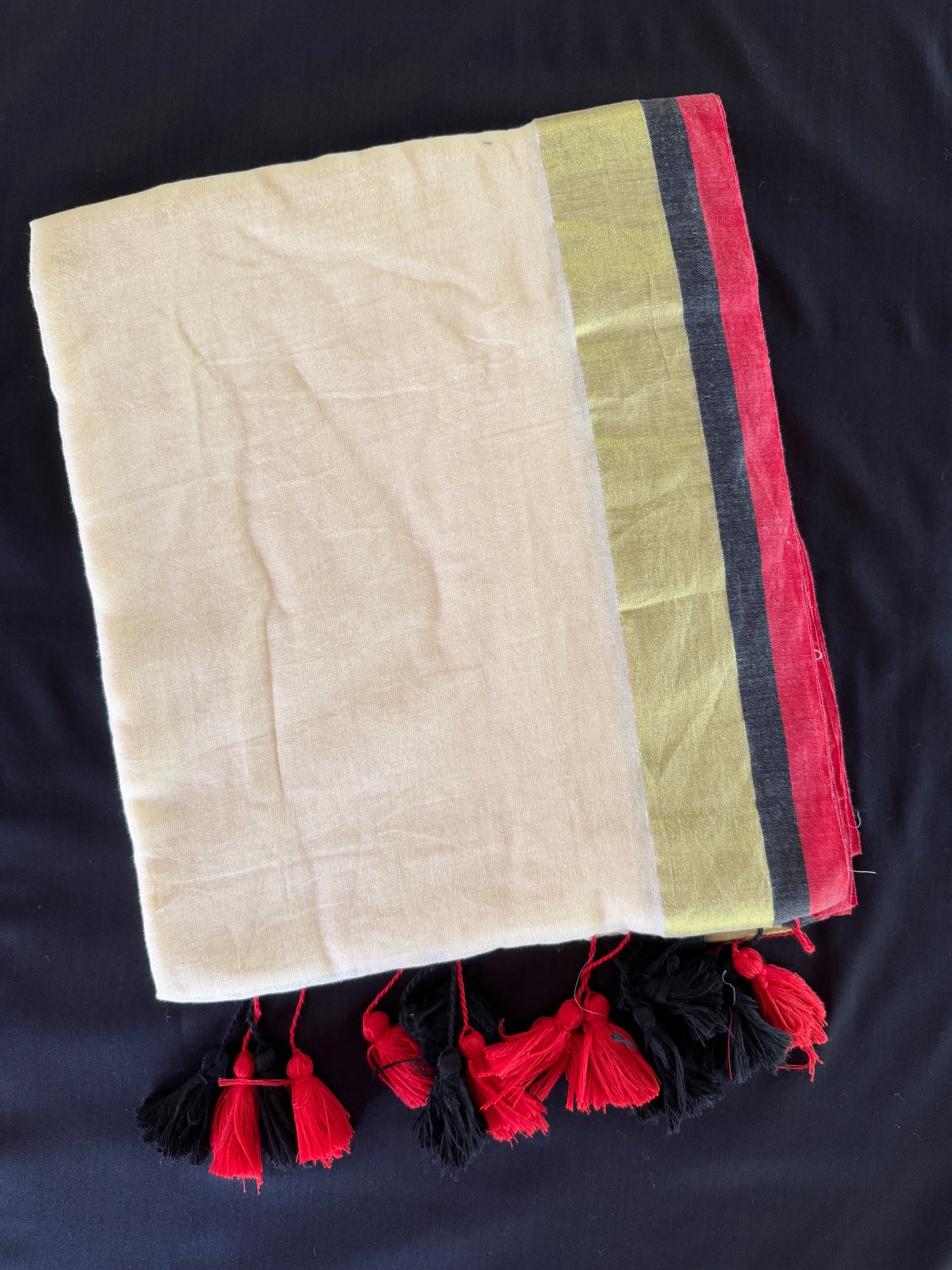 Mul Cotton Saree with Pink Tassels (SAR-1168)