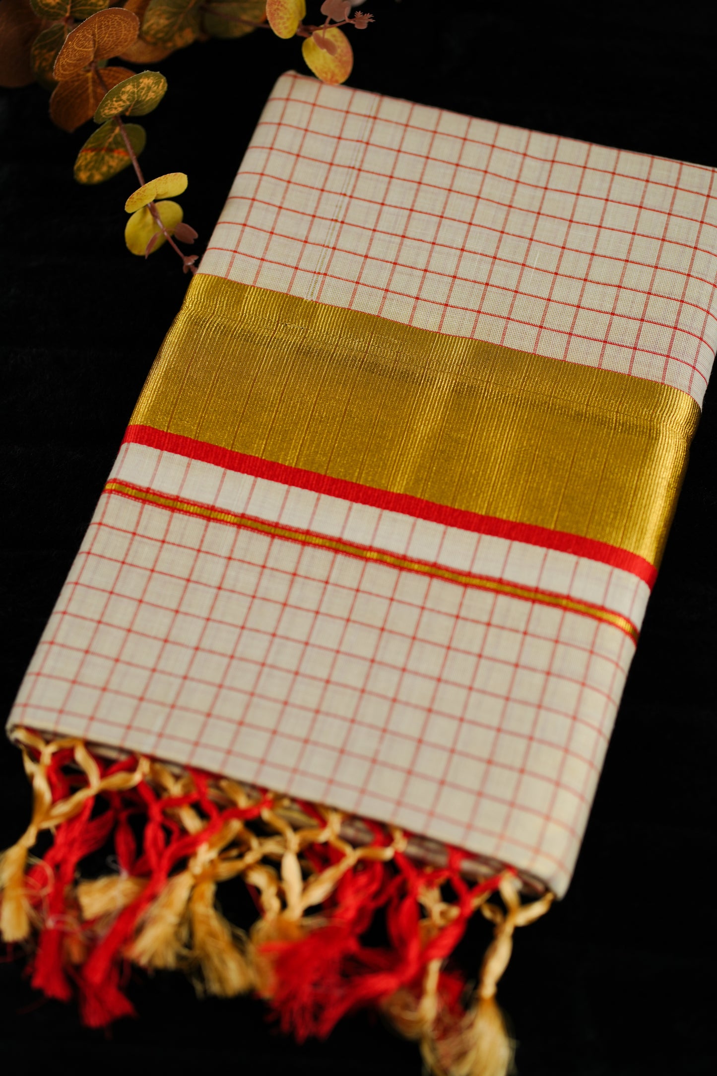 Tissue kasavu saree with designer tassels - (SAR125)