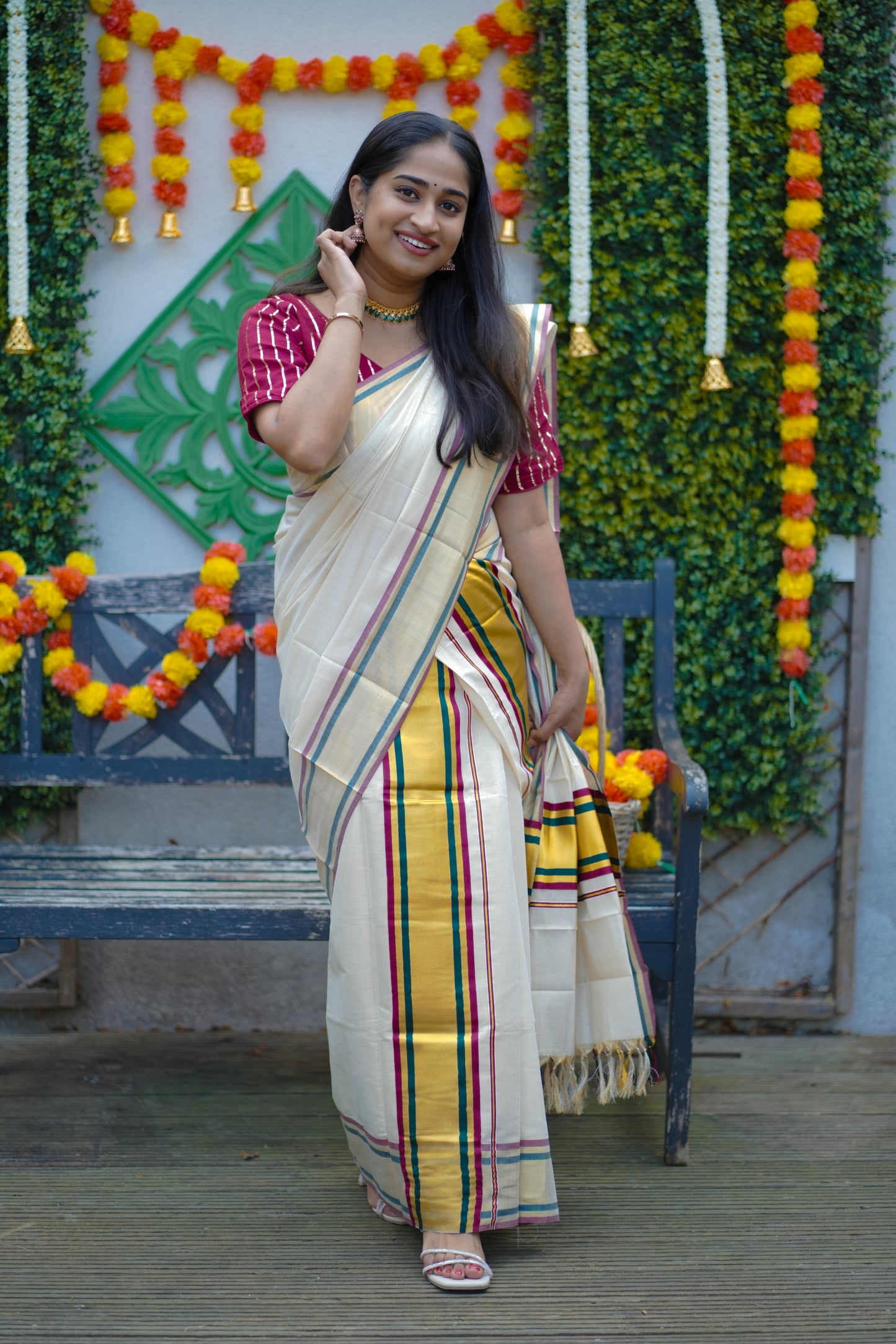Elegant Kasavu Tissue Set Mundu from Kuttampully (SM-253)