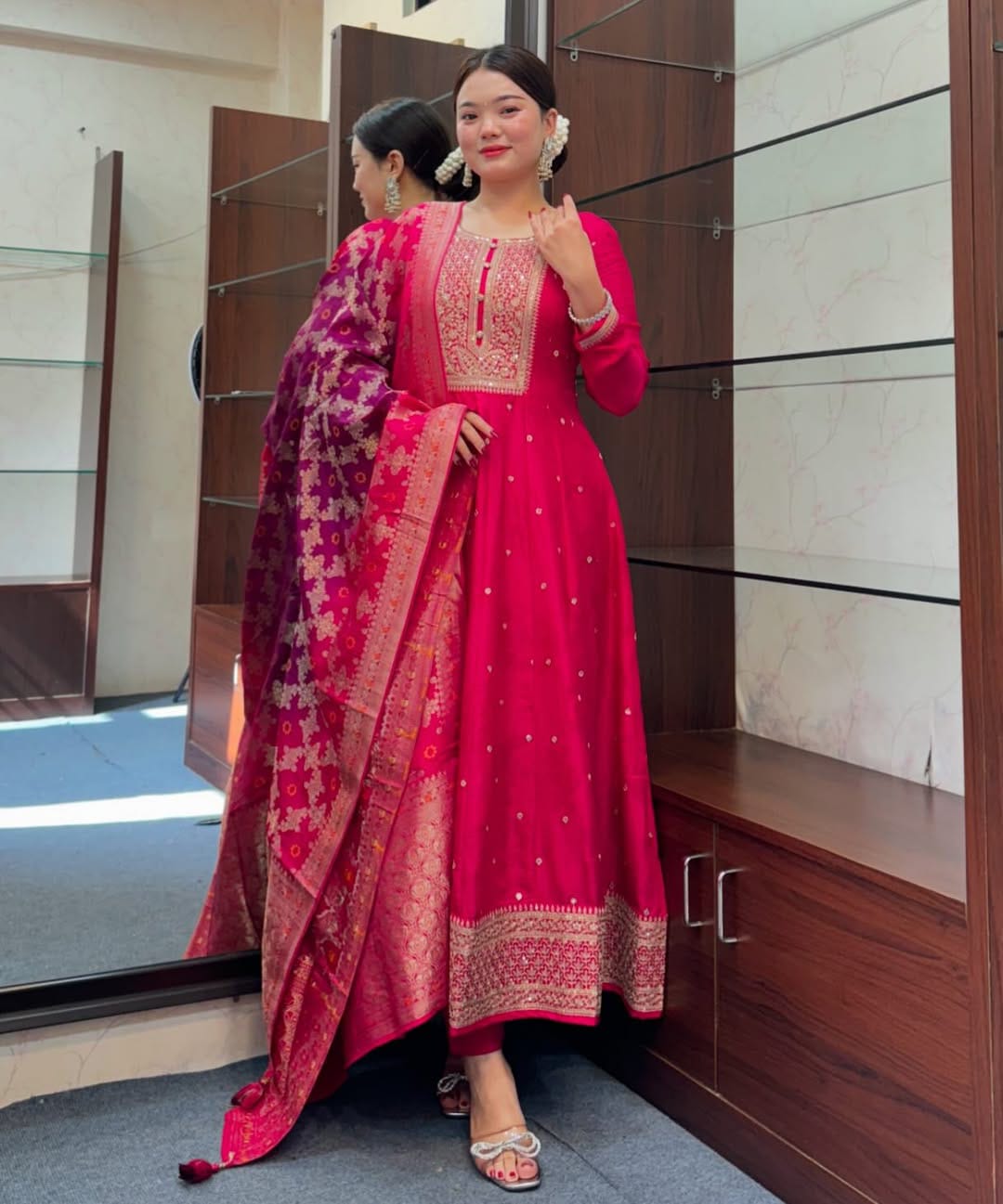Anarkali flared kurti set in banana silk fabric (JN-2011)